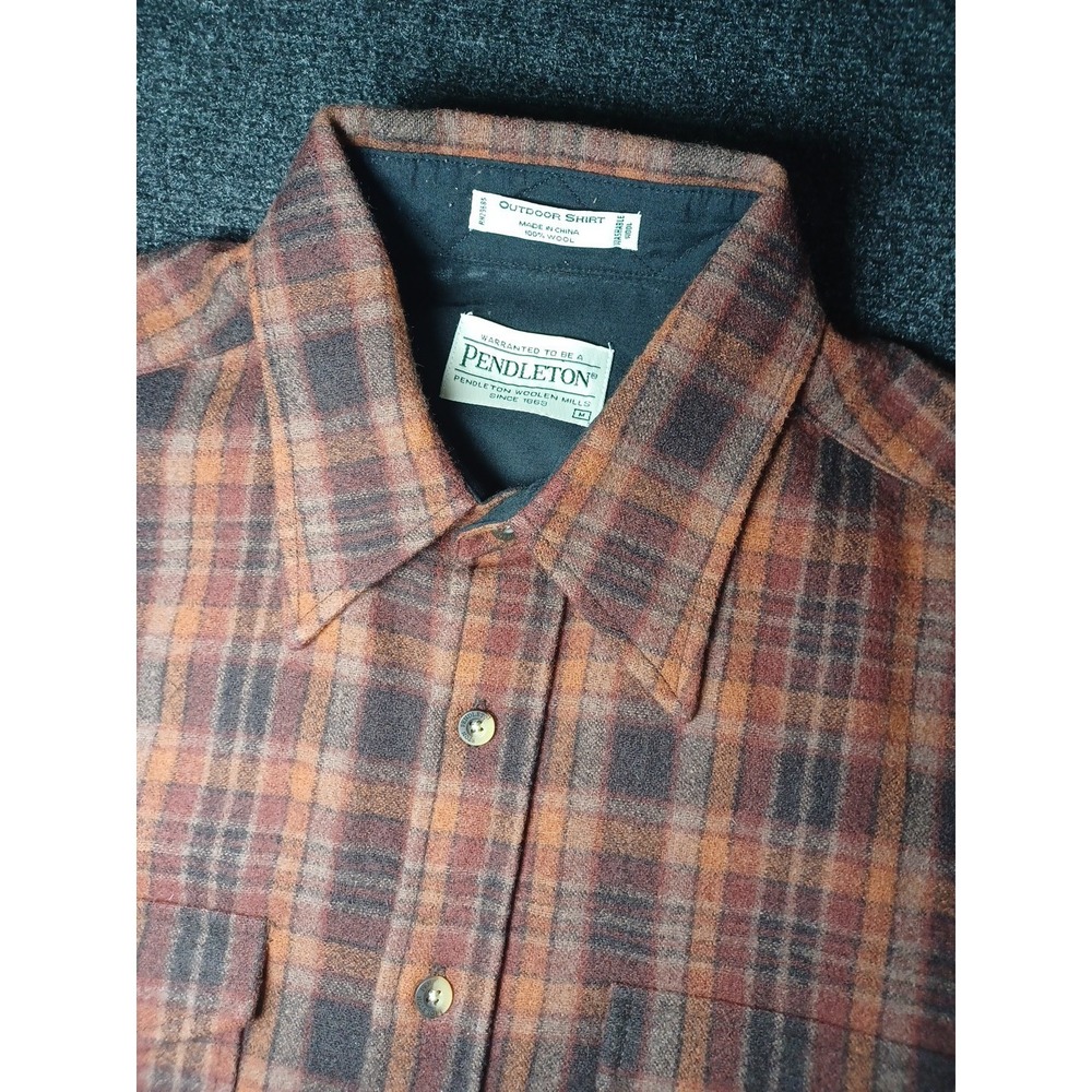 Pendleton Outdoor Shirt 100% Wool Gingham Mens Meduim Long Sleeve Button-Down